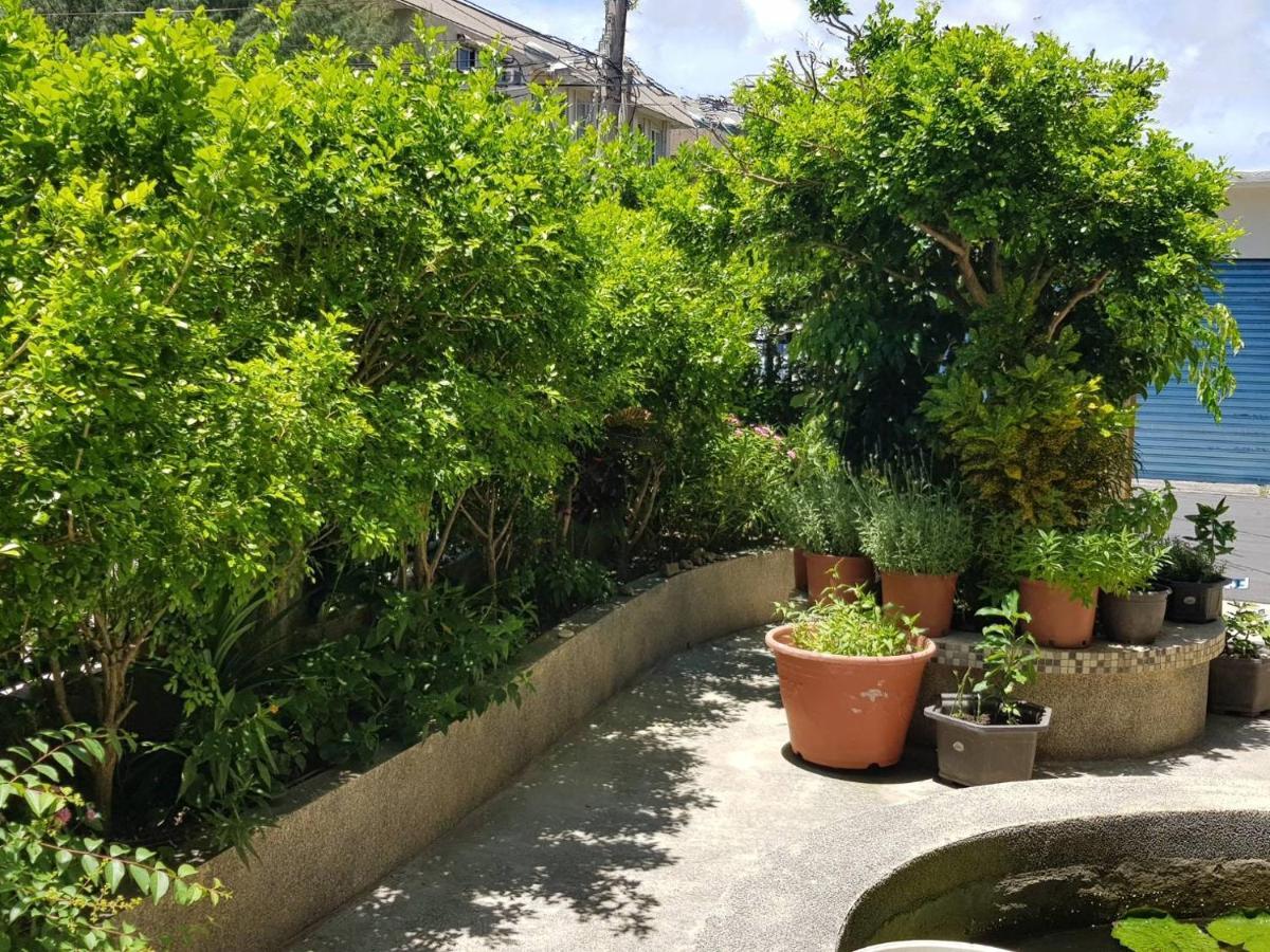 La Fleur Bnb & Restaurant Hengchun South Gate Exterior photo